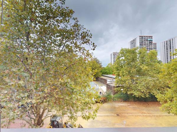 Colocation / Appartement 5 pièces de 83 m², Pessac, Allée des Tulipes / Photo 2