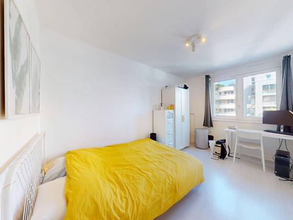 Colocation / Appartement 5 pièces de 72 m², Lyon, Avenue Leclerc / Photo 2