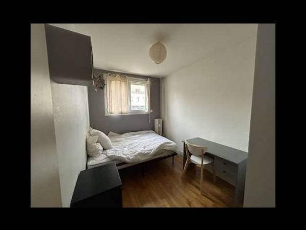 Colocation / Appartement 5 pièces de 68 m², Rennes, Rue Charles Géniaux / Photo 2