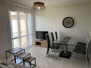 Colocation / Appartement 5 pièces de 73 m², Laval, Rue du Gravier