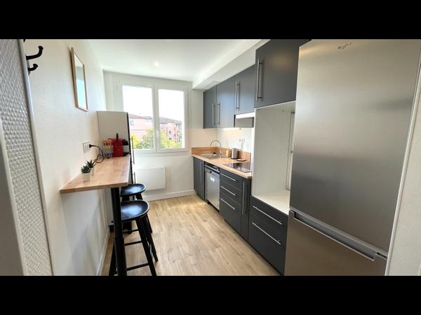 Colocation / Appartement 4 pièces de 70 m², Toulouse, Rue de Negreneys / Photo 6