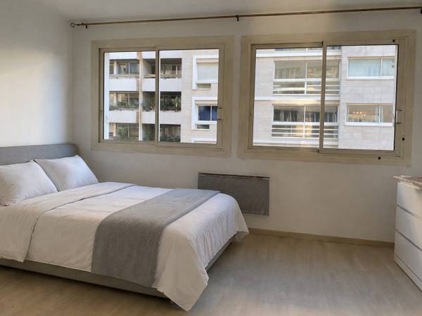 Location / Appartement 2 pièces de 62 m², Marseille, Boulevard Lord Duveen / Photo 2