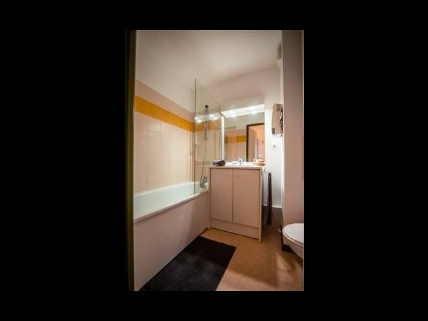 Location / Résidence 1 pièce de 18 m², Roanne, 15 Bis Rue Fontenille / Photo 2