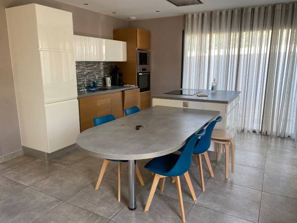 Colocation / Villa 5 pièces de 101 m², Pérols, Allée du Trident / Photo 2