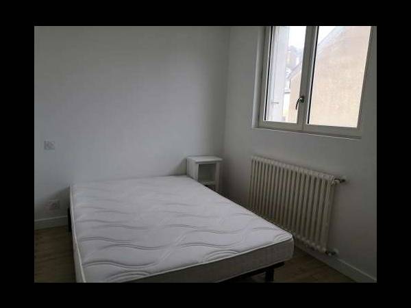 Location / Appartement 3 pièces de 66 m², Nantes, Rue du Roi Albert / Photo 2