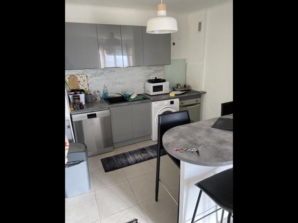 Colocation / Appartement 3 pièces de 54 m², Nice, Avenue Henry Dunant / Photo 2