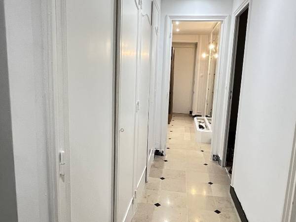 Colocation / Appartement 6 pièces de 94 m², Troyes, Rue Raymond Poincare / Photo 6