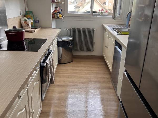 Colocation / Appartement 6 pièces de 94 m², Troyes, Rue Raymond Poincare / Photo 10