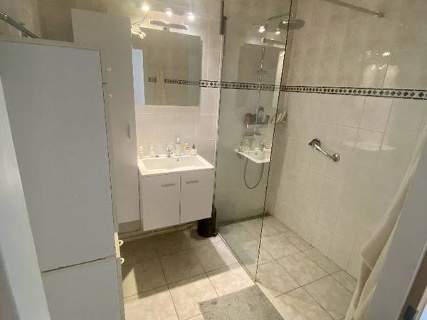 Colocation / Appartement 1 pièce de 85 m², Anderlecht, Boulevard Sylvain Dupuis / Photo 4