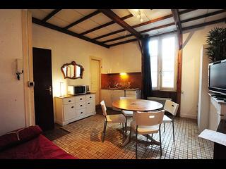 Rental / Studio · 18 m² , Bordeaux, Rue des Frères Bonie