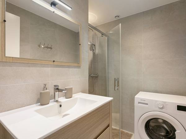 Colocation / Appartement 4 pièces de 59 m², Nice, Route de Turin / Photo 2