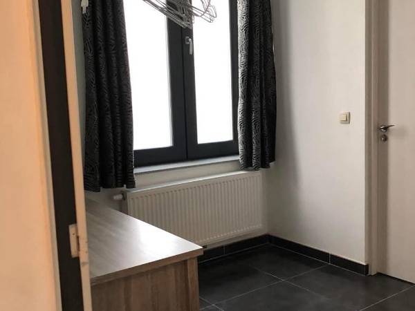 Colocation / Maison 5 pièces de 150 m², Liège, Quai de Longdoz / Photo 14