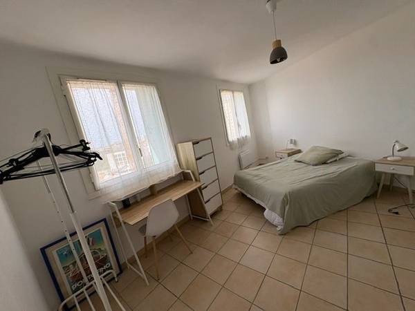 Colocation / Appartement 4 pièces de 72 m², Marseille, Chemin de l'Armee d'Afrique / Photo 2