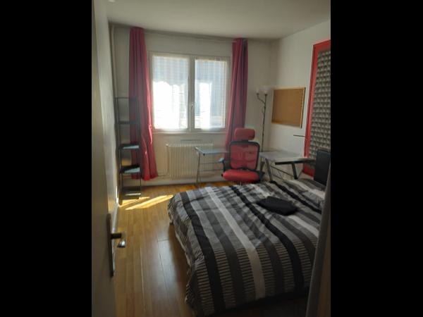 Colocation / Appartement 4 pièces de 71 m², Orléans / Photo 2