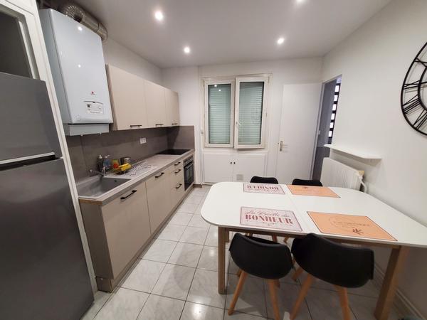 Colocation / Appartement 5 pièces de 88 m², Grenoble, Rue Léon Jouhaux / Photo 2