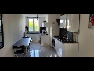 Colocation, Appartement 5 pièces, Bron