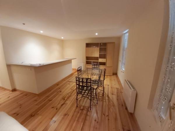 Location / Studio, Nevers / Photo 2
