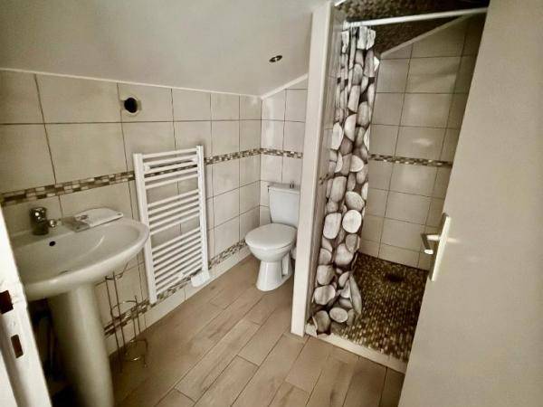 Location / Appartement 2 pièces de 35 m², Saint-Étienne, Rue de la République / Photo 4