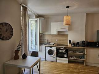 Location / 2 rooms apartment · 34 m², Lyon, Rue Garibaldi