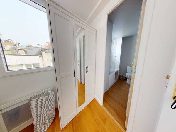 Colocation / Appartement 5 pièces de 110 m², Paris, Rue de Belleville / Photo 2