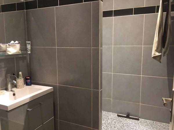 Sous-location / Appartement 2 pièces de 40 m², Marseille, Rue Falque / Photo 4