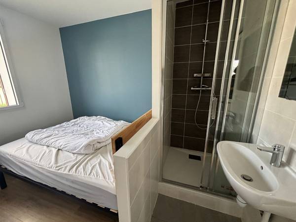 Colocation / Maison 4 pièces de 50 m², Angers, Rue Pierre Melgrani / Photo 2