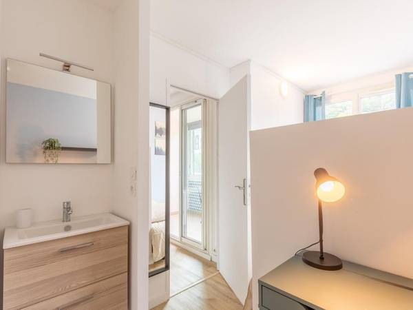 Colocation / Appartement 5 pièces de 68 m², Lyon, Rue Marietton / Photo 2