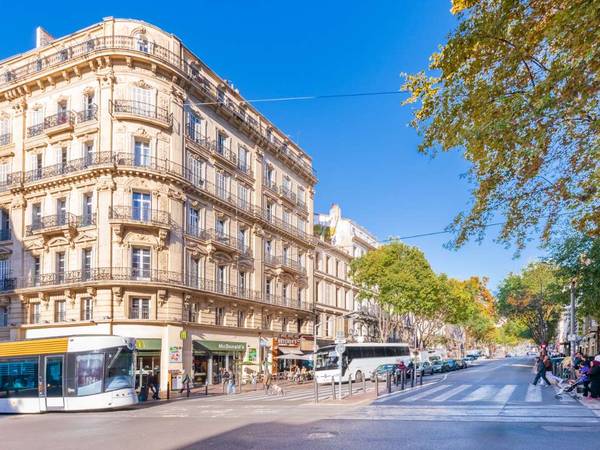 Colocation / Appartement 10 pièces de 205 m², Marseille, Boulevard Dugommier / Photo 5