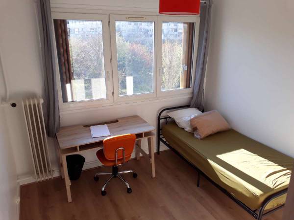 Flatsharing / 4-bedroom flat · 66 m², Thiais, Avenue de Versailles / Photo 2