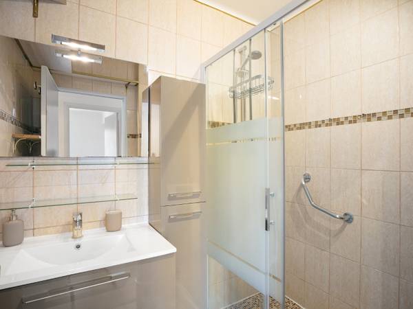 Colocation / Appartement 5 pièces de 80 m², Nice, Rue Auguste Pegurier / Photo 5