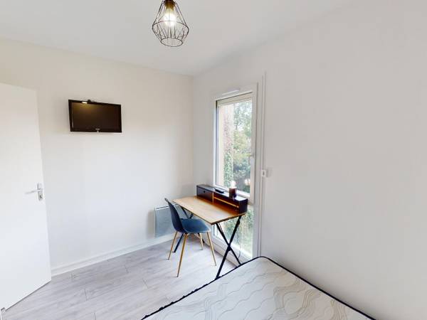 Colocation / Maison 6 pièces de 102 m², Poitiers, Allée de la Vervolière / Photo 2