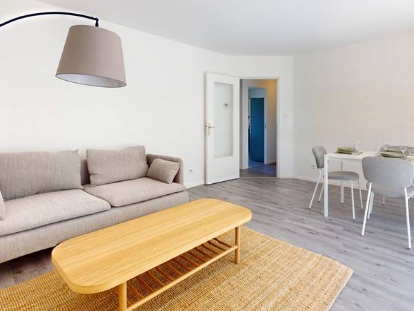 Colocation / Appartement 4 pièces de 80 m², Rennes, Square Yves Montand, 35000 Rennes, France / Photo 2
