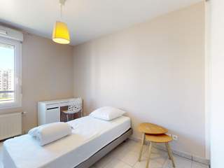 Colocation / Appartement 4 pièces de 55 m², Vénissieux, Avenue Francis de Pressensé