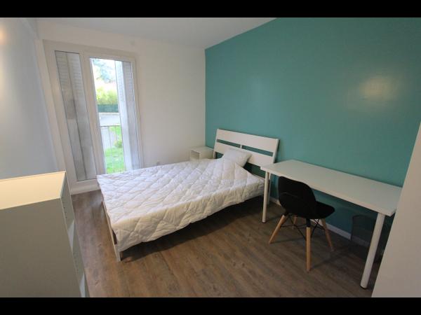 Colocation / Appartement 4 pièces de 66 m², Toulouse, Rue de Gap / Photo 2