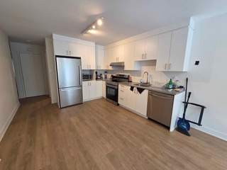 Colocation / 2 rooms apartment · 75 m², Montréal, Rue Harmony