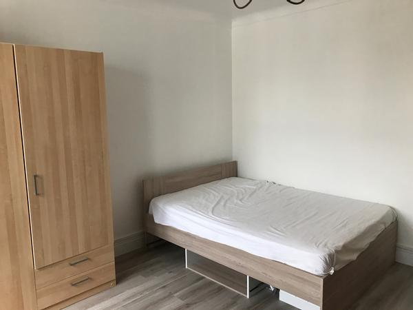 Colocation / Appartement 3 pièces de 72 m², Tours, Rue Michelet / Photo 2