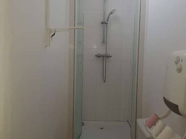 Location / Maison 1 pièce de 22 m², Orléans, Rue d'Illiers / Photo 4
