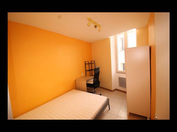 Location / Appartement 3 pièces de 55 m², Nîmes / Photo 8