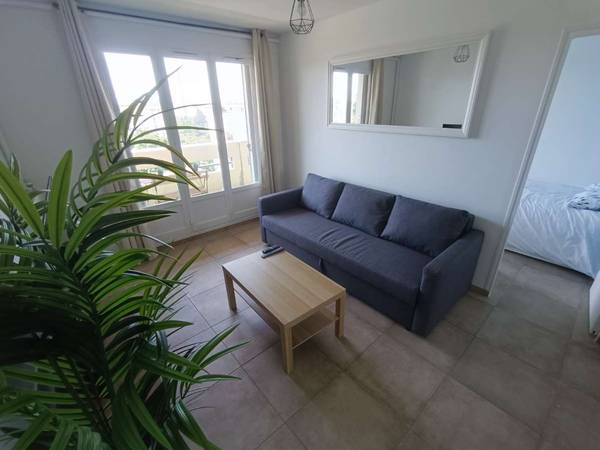Colocation / Appartement 6 pièces de 94 m², Vénissieux, Boulevard Marcel Sembat / Photo 2