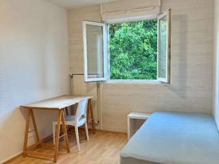 Room share / 6 rooms apartment · 91 m², Pessac, Avenue de Canéjan