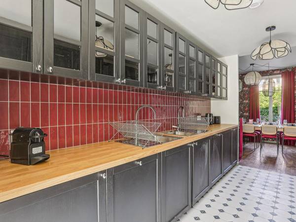 Location / Maison 15 pièces de 260 m², Colombes, Rue Cugnet / Photo 2