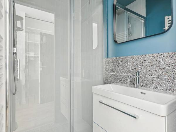 Location / Maison 15 pièces de 260 m², Colombes, Rue Cugnet / Photo 13