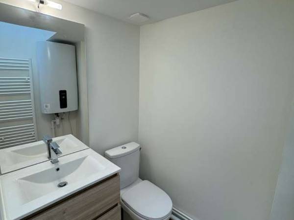 Colocation / Appartement 3 pièces de 44 m², Poitiers, Rue des Balances d'Or / Photo 6