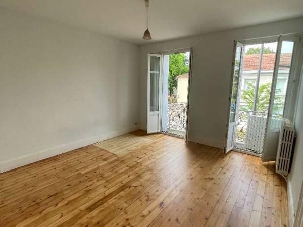 Résidence étudiante / Immeuble 9 pièces de 200 m², Agen, Avenue Jean Jaurès / Photo 2