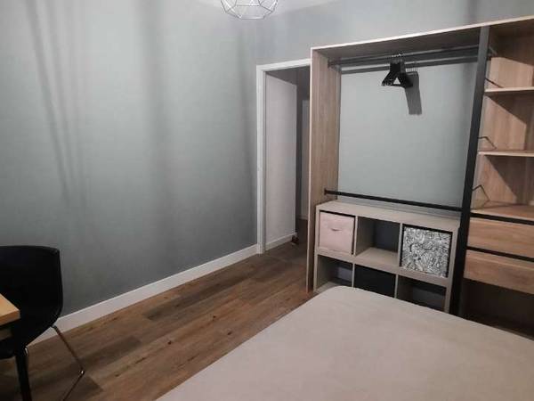 Colocation / Appartement 5 pièces de 67 m², Besançon, Rue de Dole / Photo 2