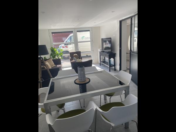 Chambre pour étudiant / Maison 7 pièces de 150 m², Trappes, Rue Louis Aragon / Photo 2