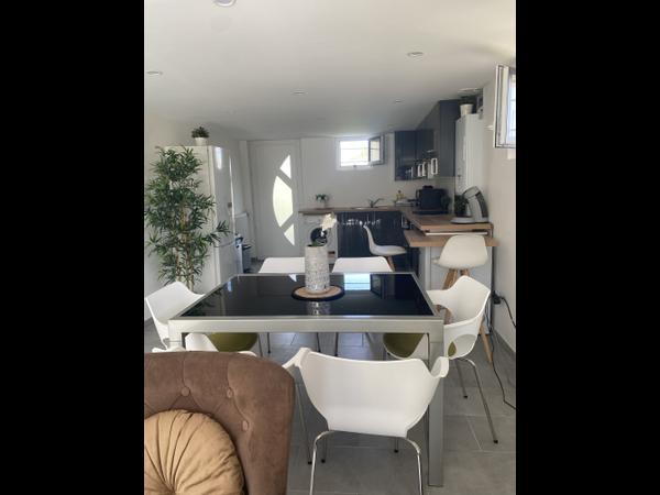 Student room / 6-bedroom house · 150 m², Trappes, Rue Louis Aragon / Photo 2