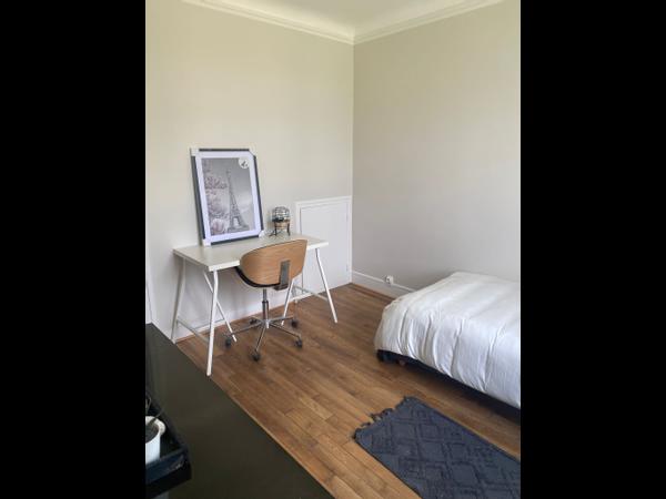 Chambre pour étudiant / Maison 7 pièces de 150 m², Trappes, Rue Louis Aragon / Photo 10