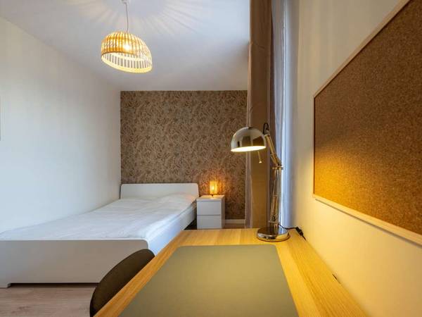 Colocation / Appartement 5 pièces de 70 m², Talence, Rue de Suzon / Photo 2