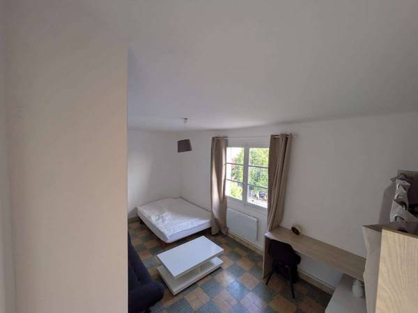 Colocation / Appartement 3 pièces de 65 m², Marseille, Rue Capitaine Galinat / Photo 12